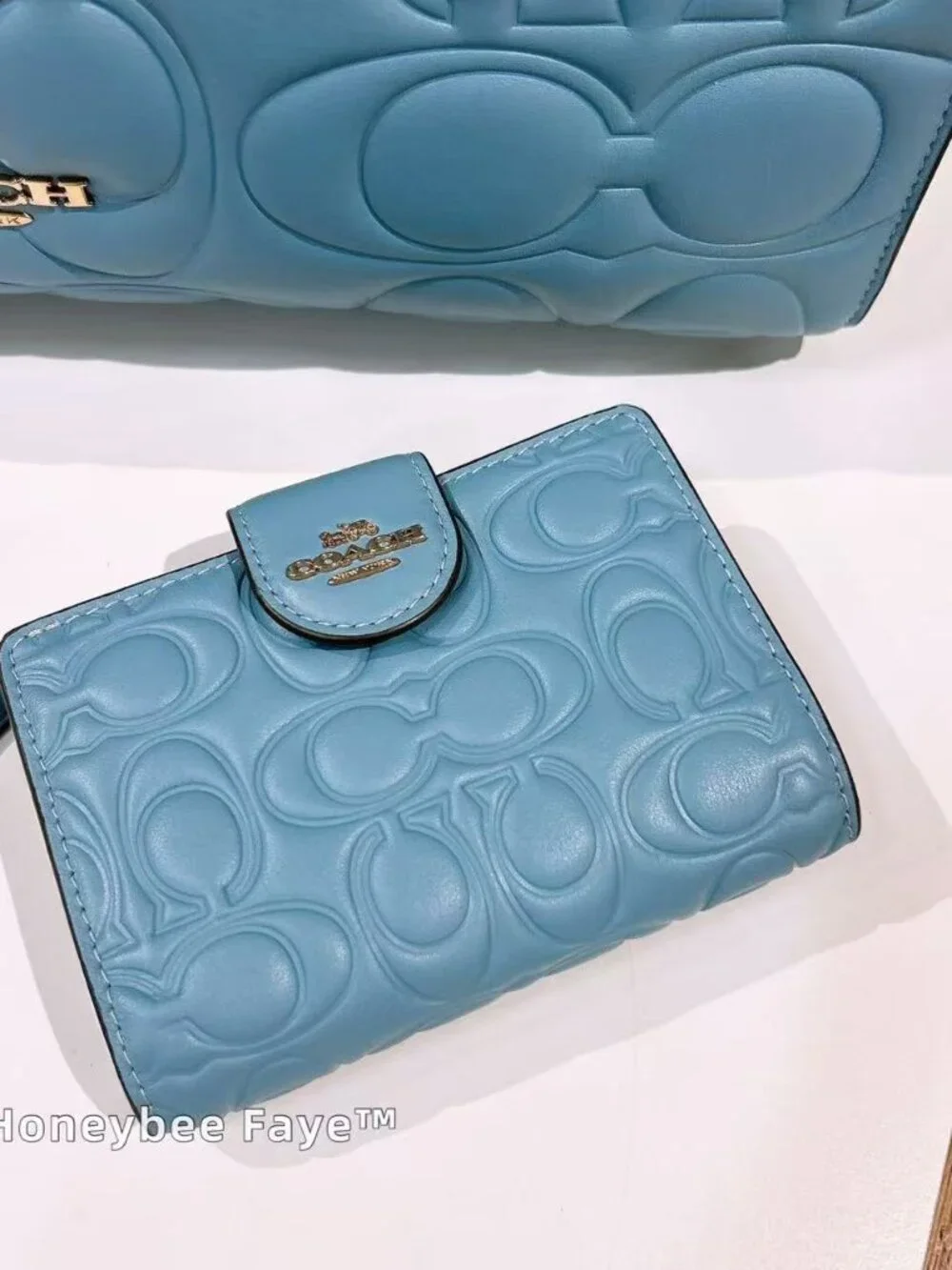 Maggie Tote Bag & Medium Corner Zip Wallet bundle In Signature Leather